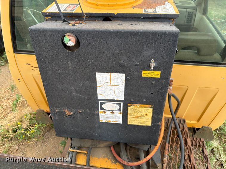 image for item ER1913 1994 GMC 3500HD bucket truck