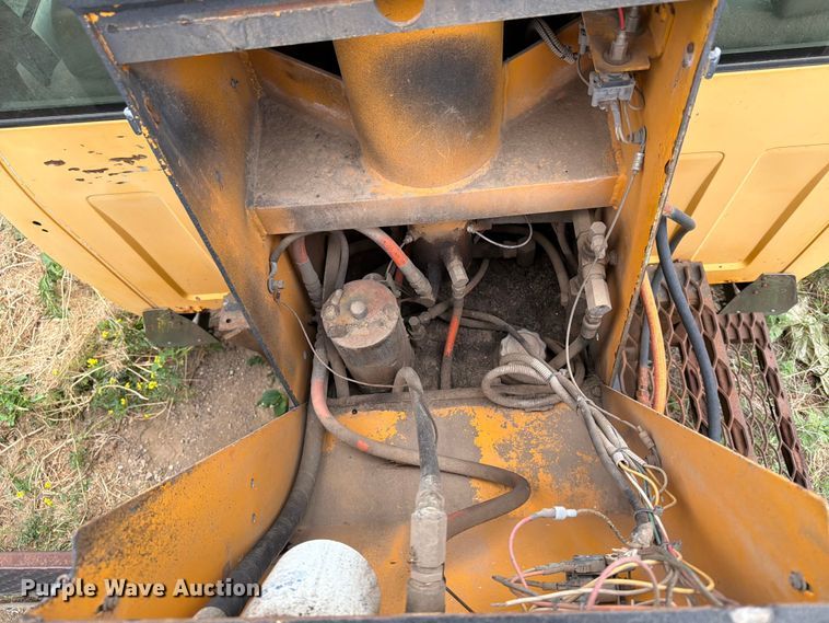 image for item ER1913 1994 GMC 3500HD bucket truck