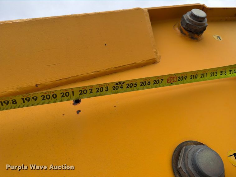 image for item ER1913 1994 GMC 3500HD bucket truck