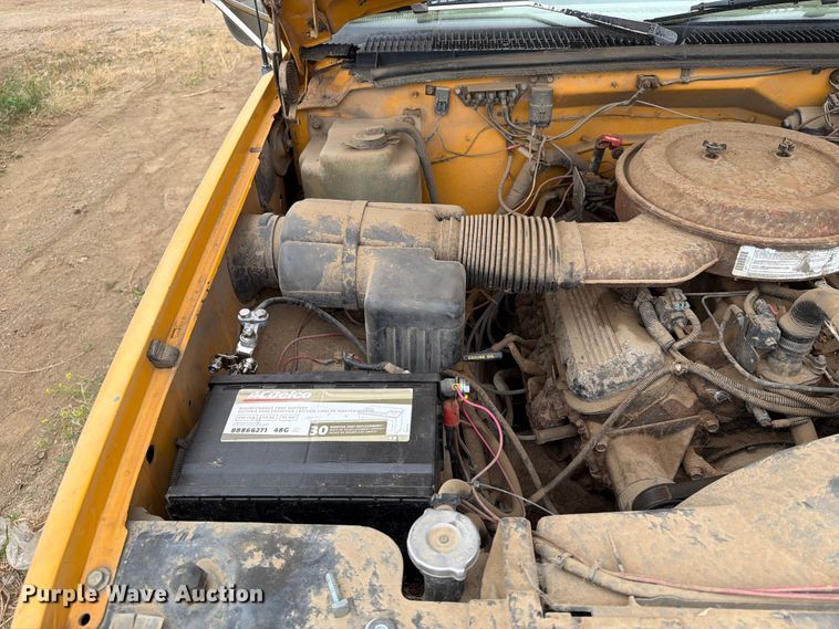 image for item ER1913 1994 GMC 3500HD bucket truck