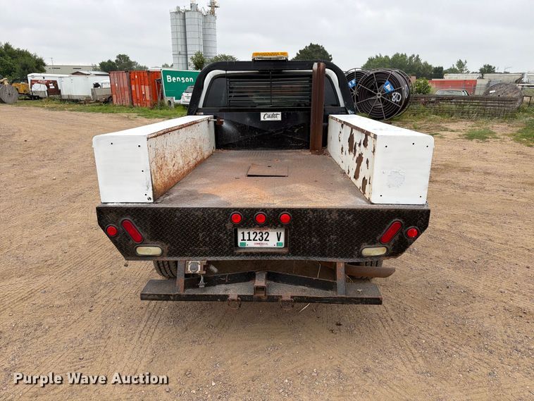 image for item ER1917 2000 Ford F250 Super Duty Crew Cab dump flatbed pickup truck
