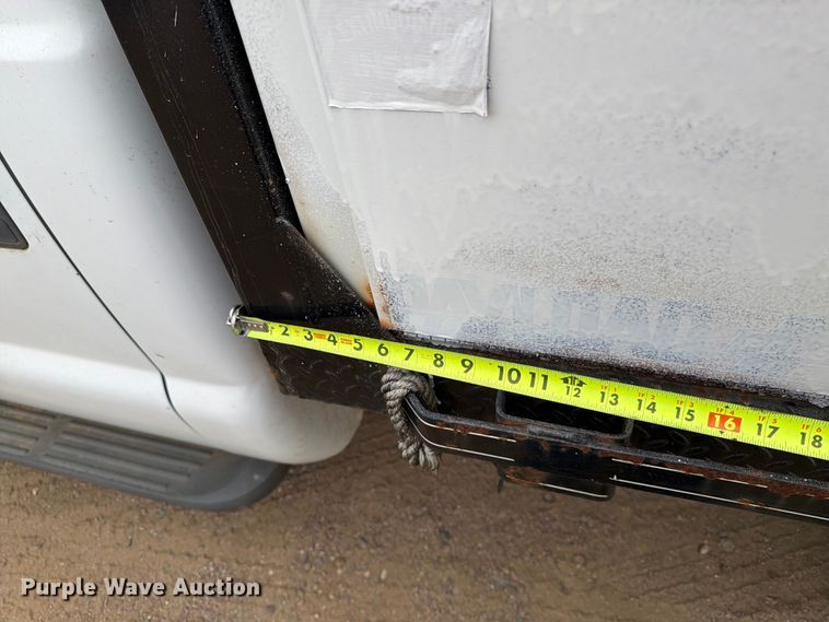 image for item ER1917 2000 Ford F250 Super Duty Crew Cab dump flatbed pickup truck
