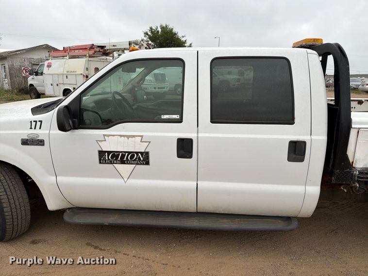 image for item ER1917 2000 Ford F250 Super Duty Crew Cab dump flatbed pickup truck