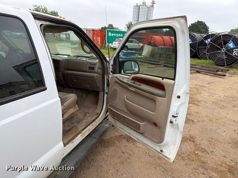 image for item ER1917 2000 Ford F250 Super Duty Crew Cab dump flatbed pickup truck