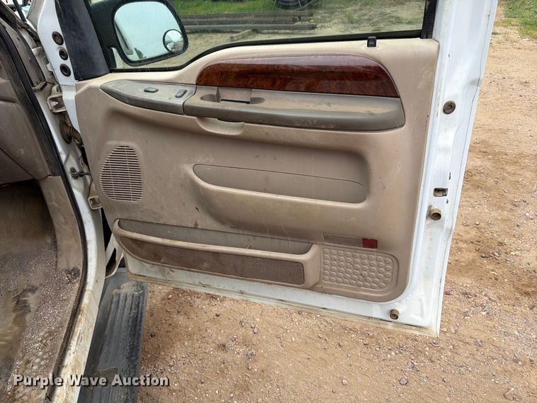 image for item ER1917 2000 Ford F250 Super Duty Crew Cab dump flatbed pickup truck