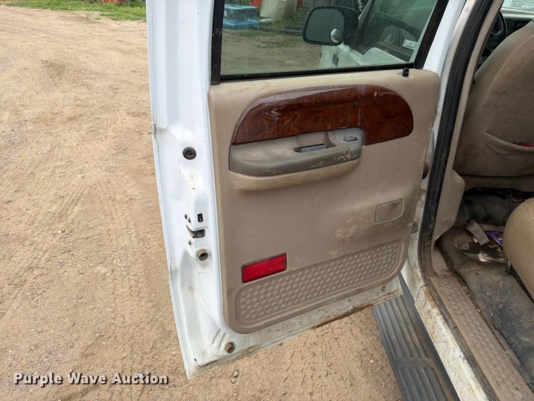 image for item ER1917 2000 Ford F250 Super Duty Crew Cab dump flatbed pickup truck