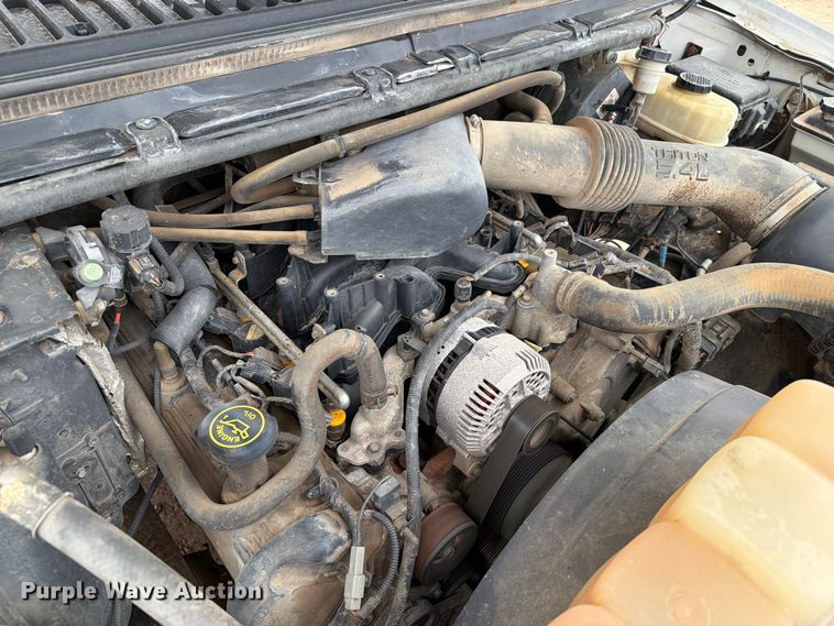 image for item ER1917 2000 Ford F250 Super Duty Crew Cab dump flatbed pickup truck