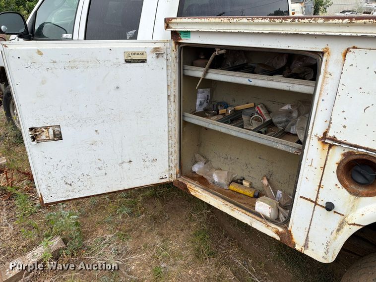 image for item ER1920 2003 Dodge Ram 3500 Ext. Cab utility bed pickup truck