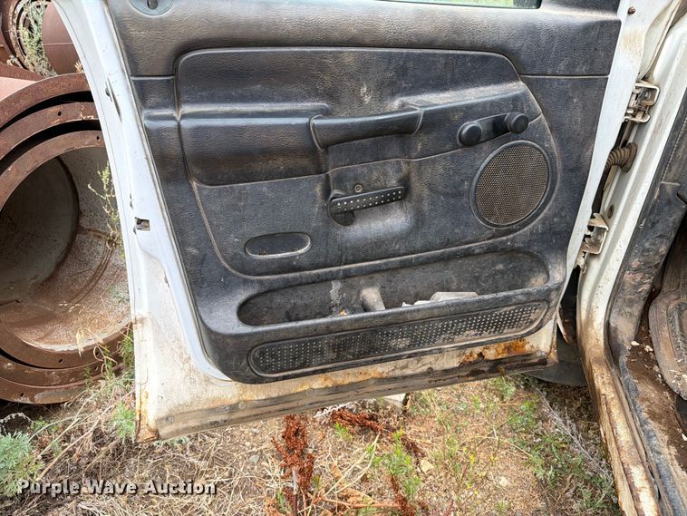 image for item ER1920 2003 Dodge Ram 3500 Ext. Cab utility bed pickup truck