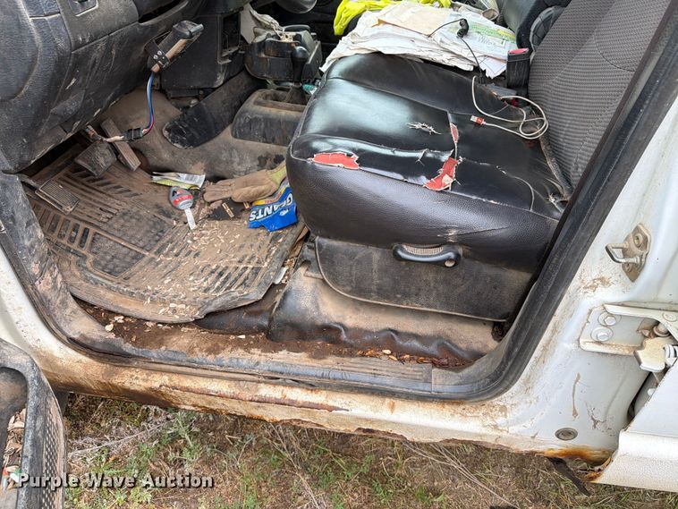 image for item ER1920 2003 Dodge Ram 3500 Ext. Cab utility bed pickup truck