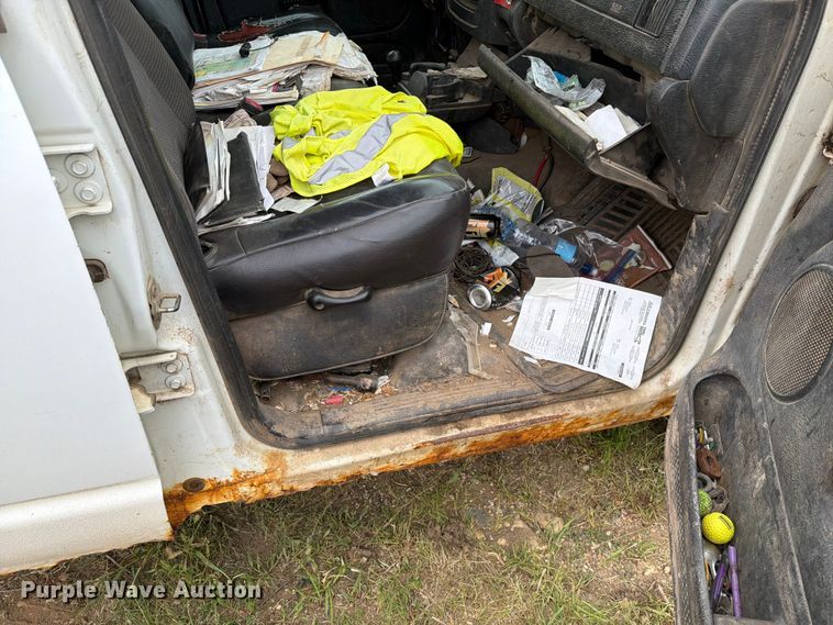 image for item ER1920 2003 Dodge Ram 3500 Ext. Cab utility bed pickup truck