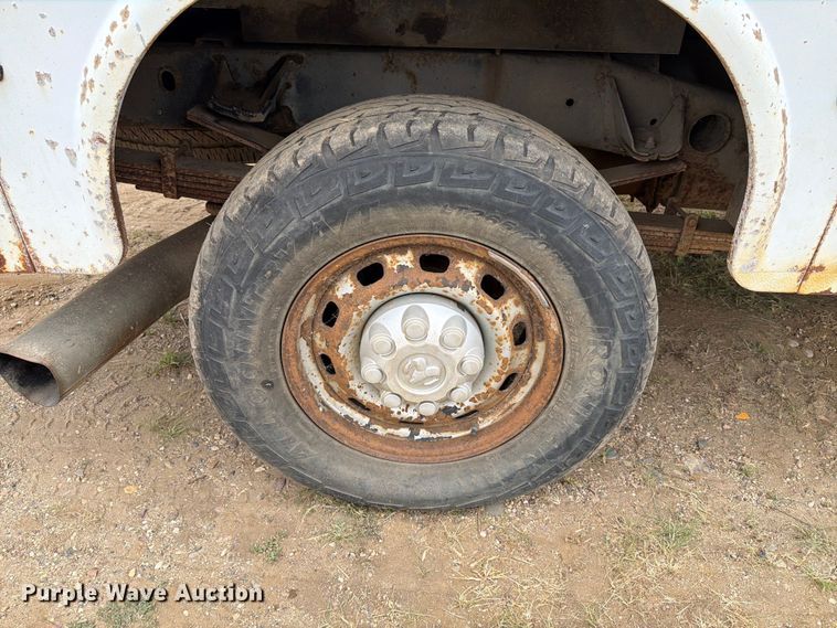 image for item ER1920 2003 Dodge Ram 3500 Ext. Cab utility bed pickup truck
