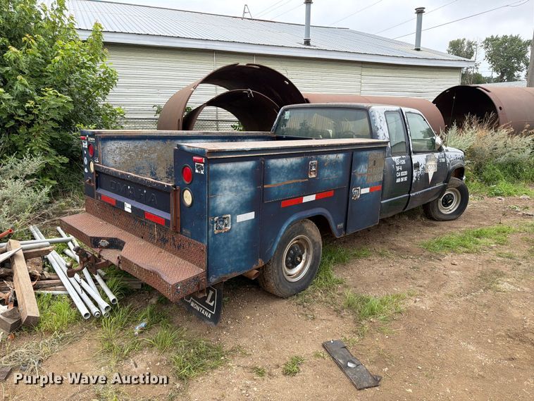 image for item ER1921 1993 Chevrolet 2500 Ext. Cab utility bed pickup truck