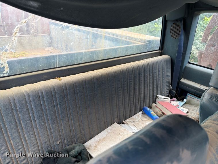 image for item ER1921 1993 Chevrolet 2500 Ext. Cab utility bed pickup truck