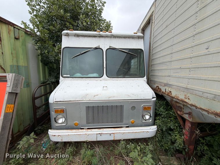 image for item ER1926 1976 GMC delivery van