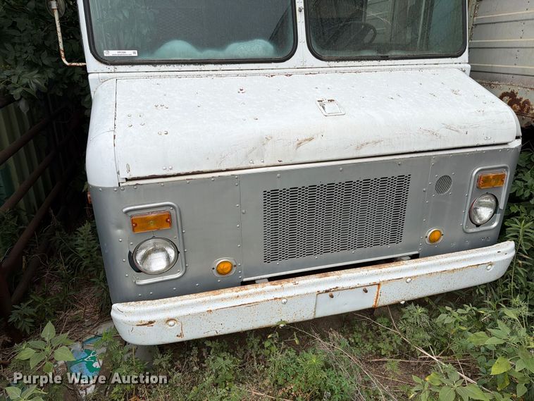 image for item ER1926 1976 GMC delivery van