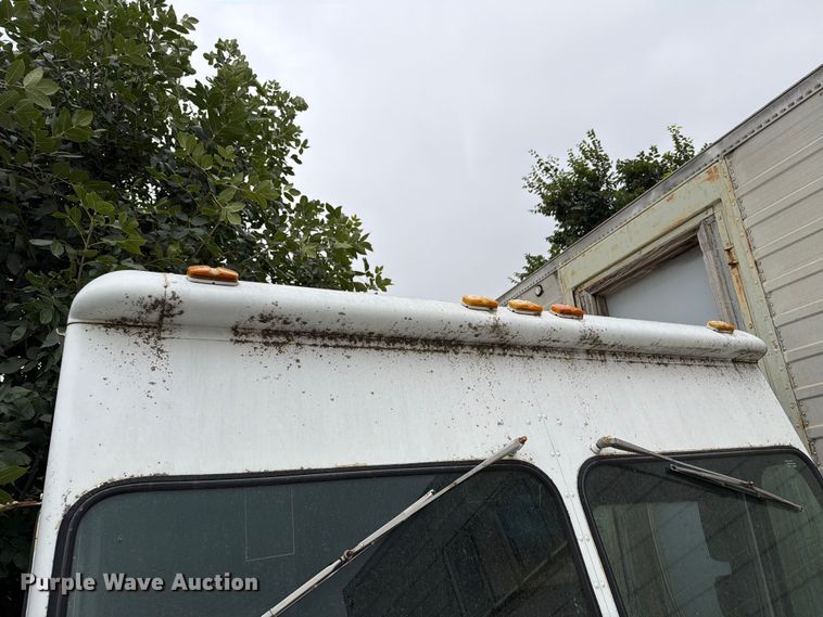 image for item ER1926 1976 GMC delivery van