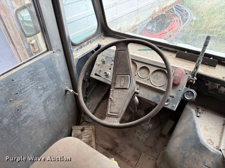 image for item ER1926 1976 GMC delivery van