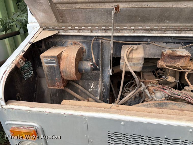 image for item ER1926 1976 GMC delivery van
