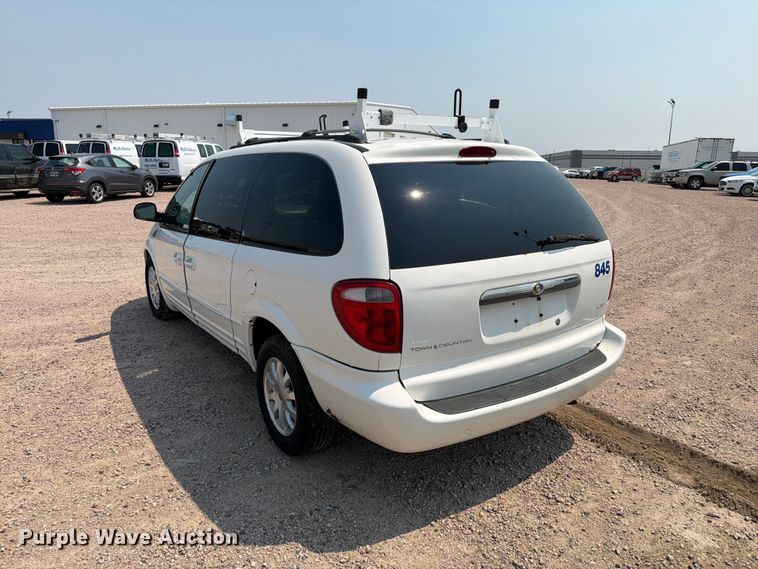 image for item ER1928 2002 Chrysler Town And Country van