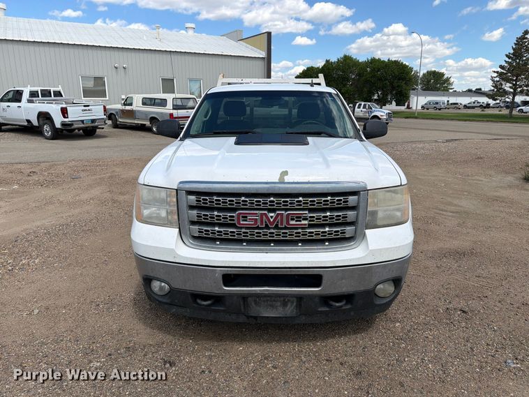 image for item ER1977 2014 GMC Sierra 2500HD pickup truck