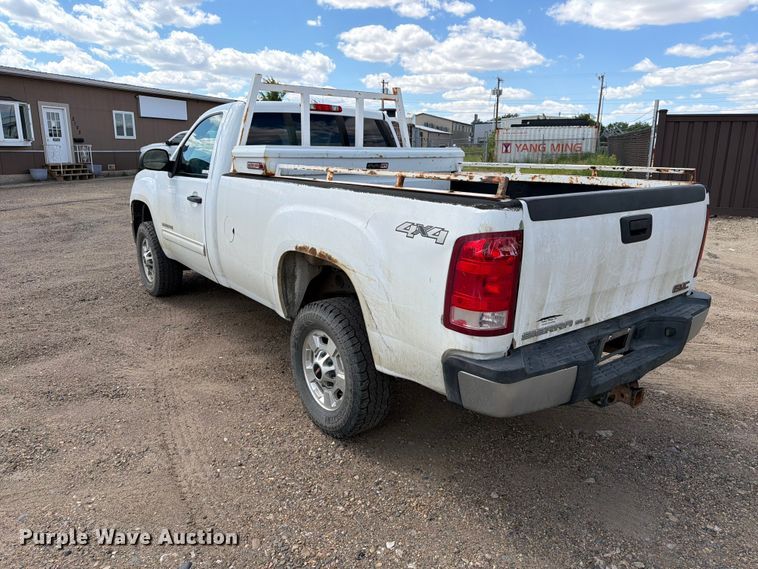 image for item ER1977 2014 GMC Sierra 2500HD pickup truck