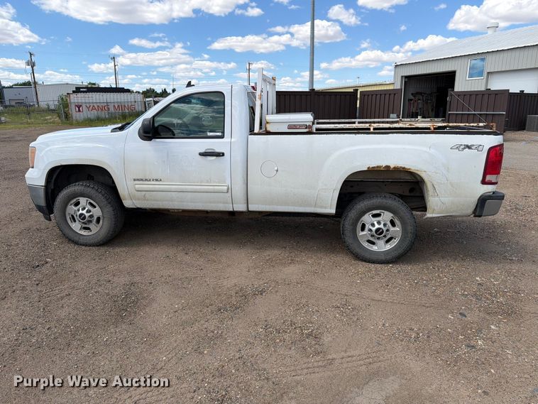 image for item ER1977 2014 GMC Sierra 2500HD pickup truck