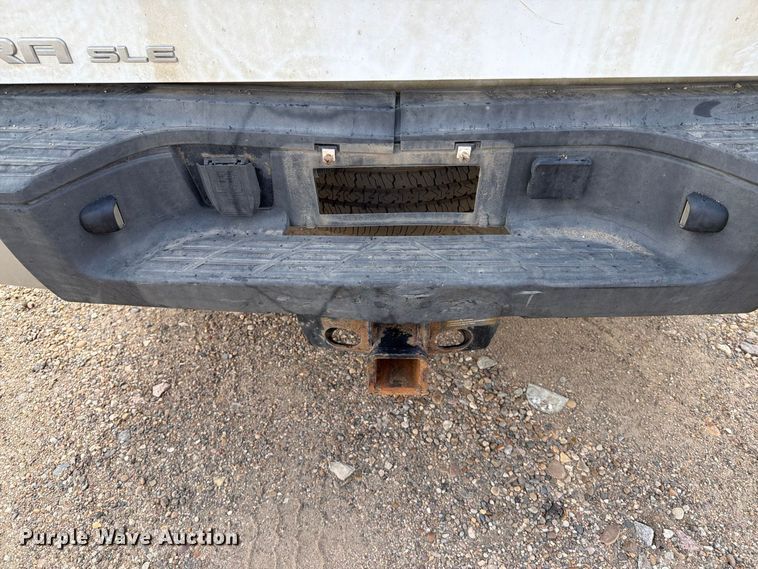 image for item ER1977 2014 GMC Sierra 2500HD pickup truck