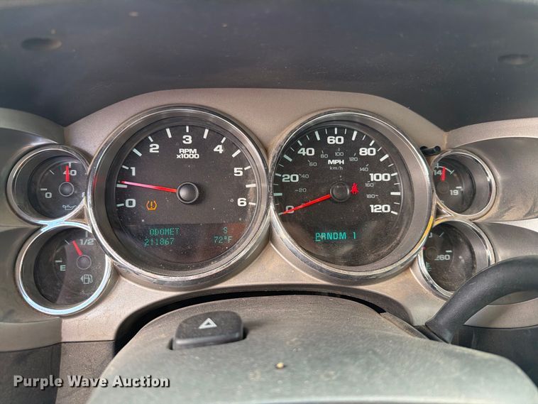 image for item ER1977 2014 GMC Sierra 2500HD pickup truck