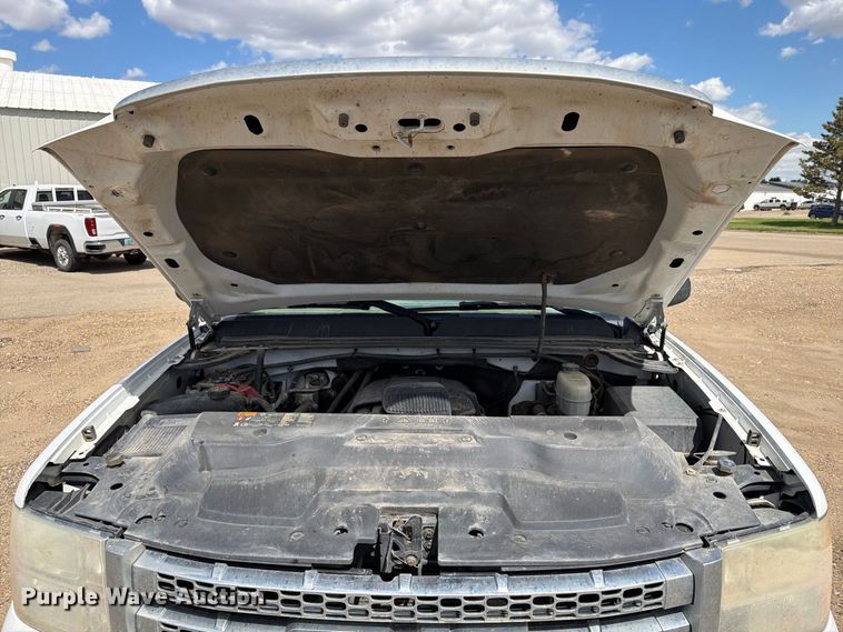 image for item ER1977 2014 GMC Sierra 2500HD pickup truck
