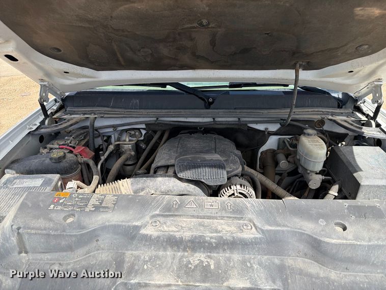 image for item ER1977 2014 GMC Sierra 2500HD pickup truck
