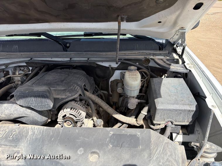image for item ER1977 2014 GMC Sierra 2500HD pickup truck
