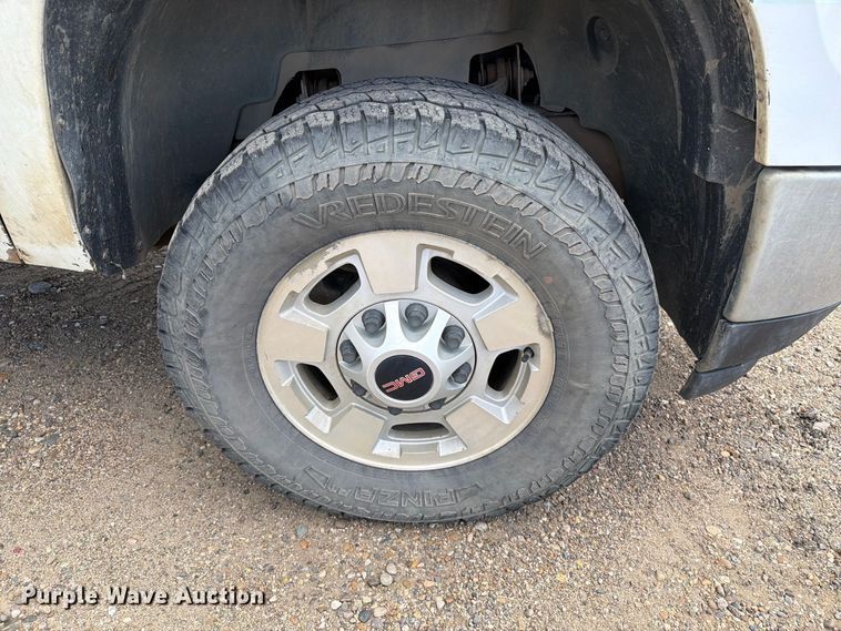 image for item ER1977 2014 GMC Sierra 2500HD pickup truck