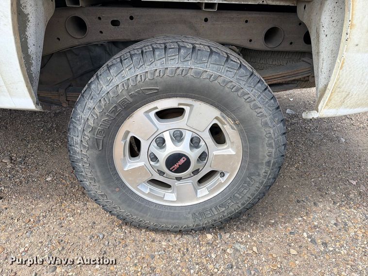 image for item ER1977 2014 GMC Sierra 2500HD pickup truck