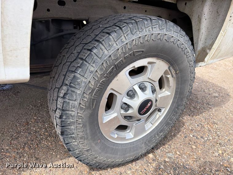 image for item ER1977 2014 GMC Sierra 2500HD pickup truck