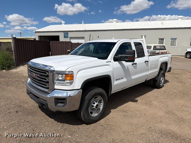 2019 GMC Sierra 2500HD Ext. Cab pickup truck