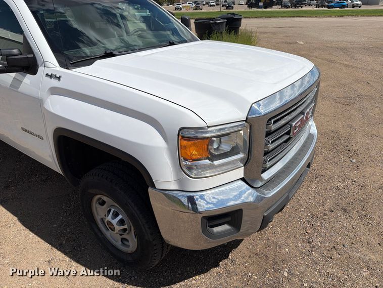 image for item ER1978 2019 GMC Sierra 2500HD Ext. Cab pickup truck