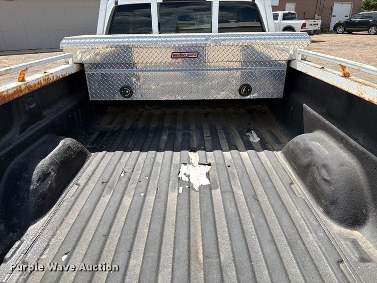 image for item ER1978 2019 GMC Sierra 2500HD Ext. Cab pickup truck