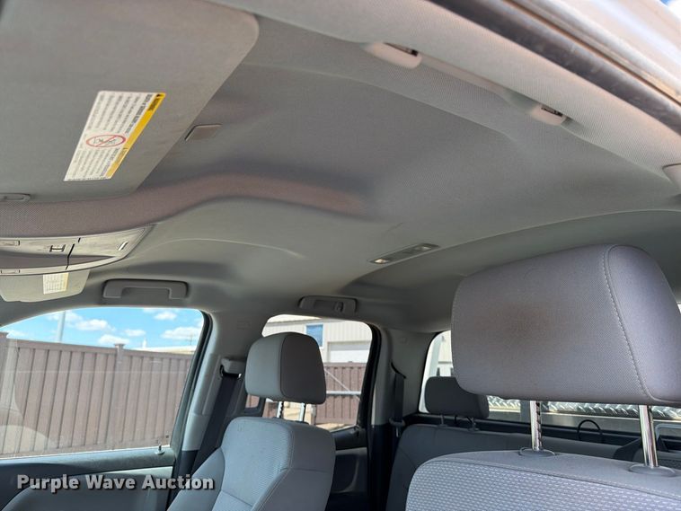 image for item ER1978 2019 GMC Sierra 2500HD Ext. Cab pickup truck