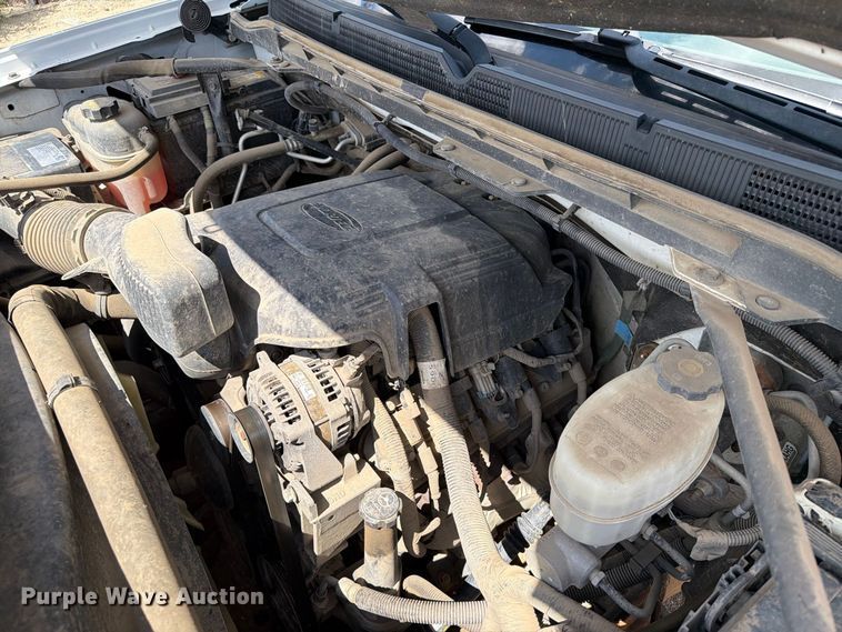 image for item ER1978 2019 GMC Sierra 2500HD Ext. Cab pickup truck