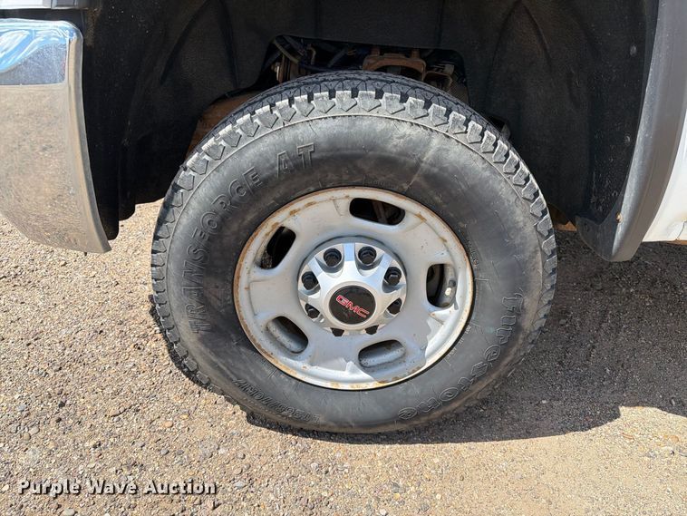 image for item ER1978 2019 GMC Sierra 2500HD Ext. Cab pickup truck