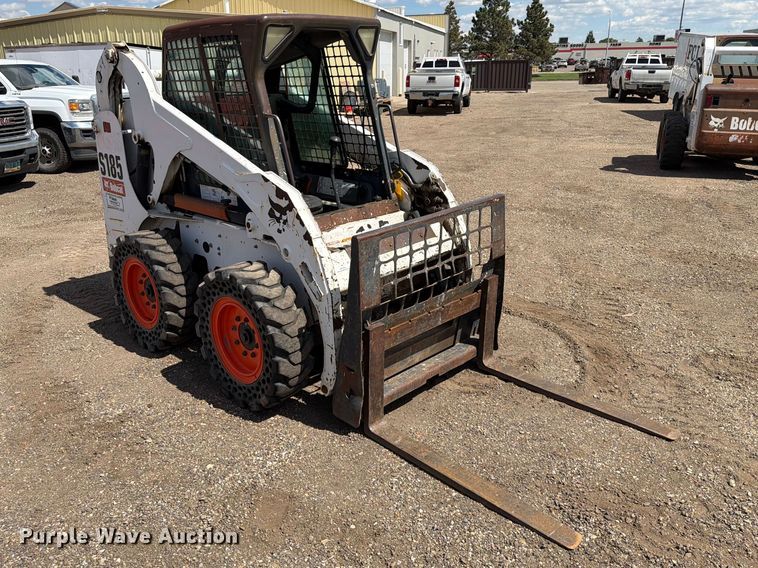 image for item ER1979 2006 Bobcat S185 skid steer loader