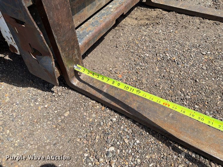 image for item ER1979 2006 Bobcat S185 skid steer loader