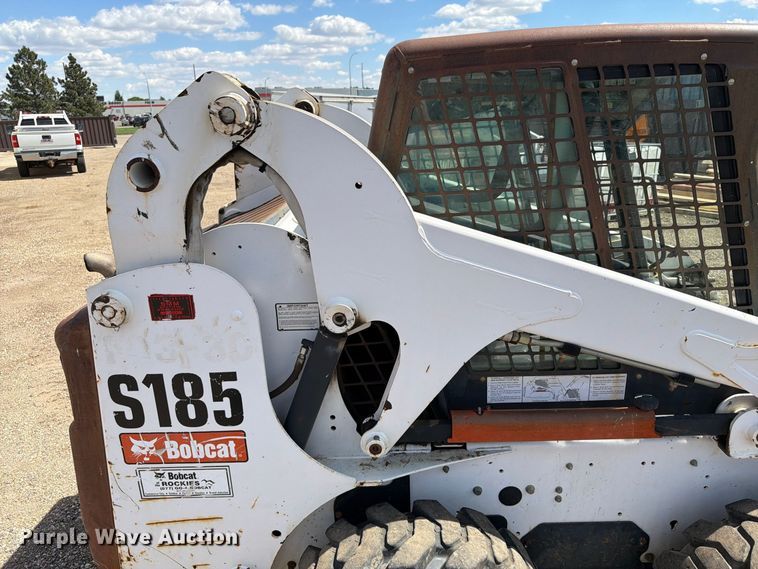 image for item ER1979 2006 Bobcat S185 skid steer loader