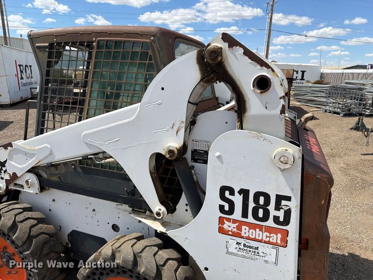 image for item ER1979 2006 Bobcat S185 skid steer loader
