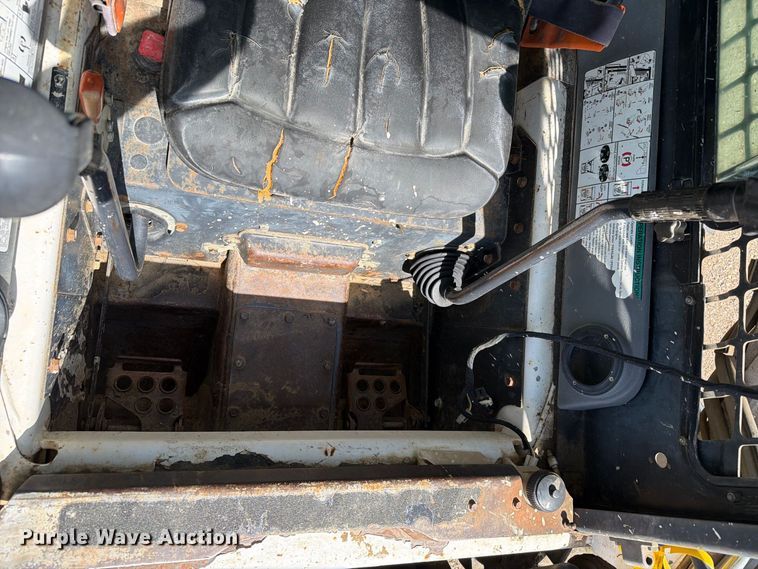 image for item ER1979 2006 Bobcat S185 skid steer loader