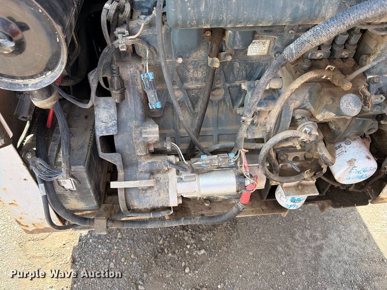 image for item ER1979 2006 Bobcat S185 skid steer loader