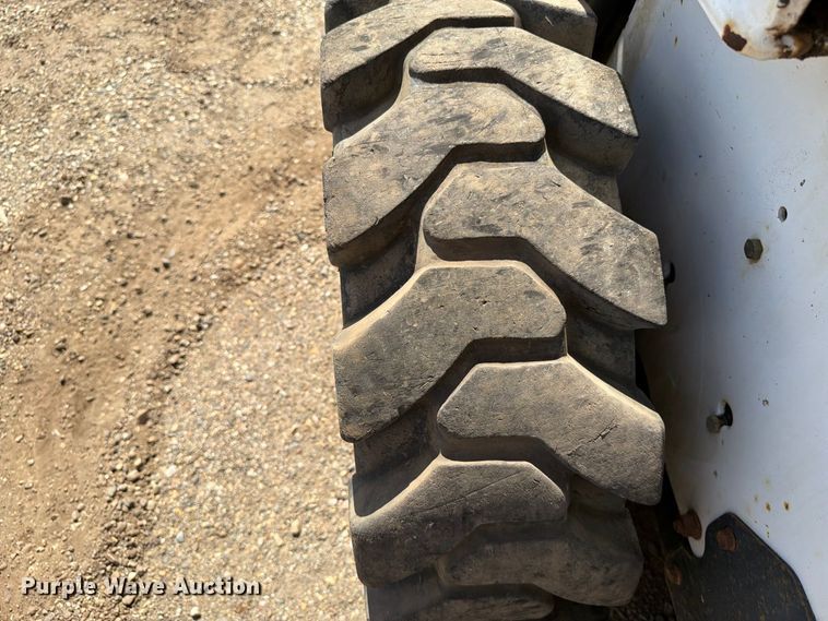image for item ER1979 2006 Bobcat S185 skid steer loader