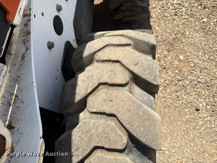 image for item ER1979 2006 Bobcat S185 skid steer loader