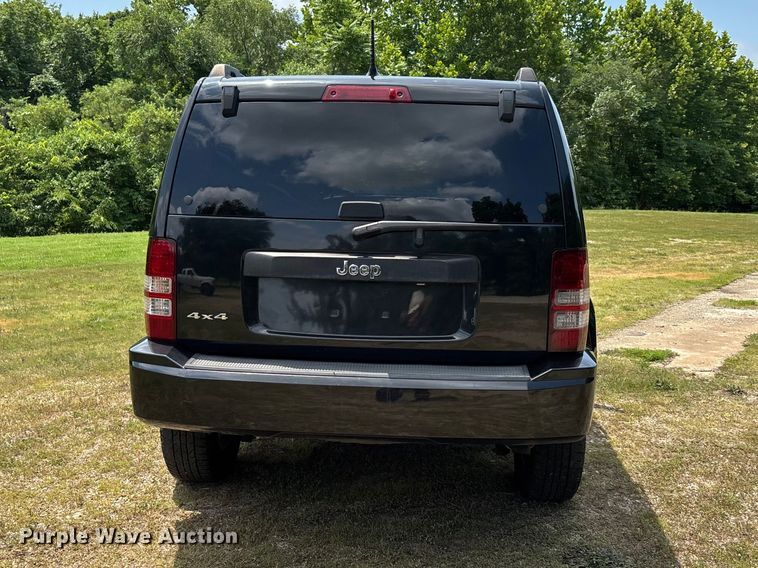 image for item ER3068 2012 Jeep Liberty SUV